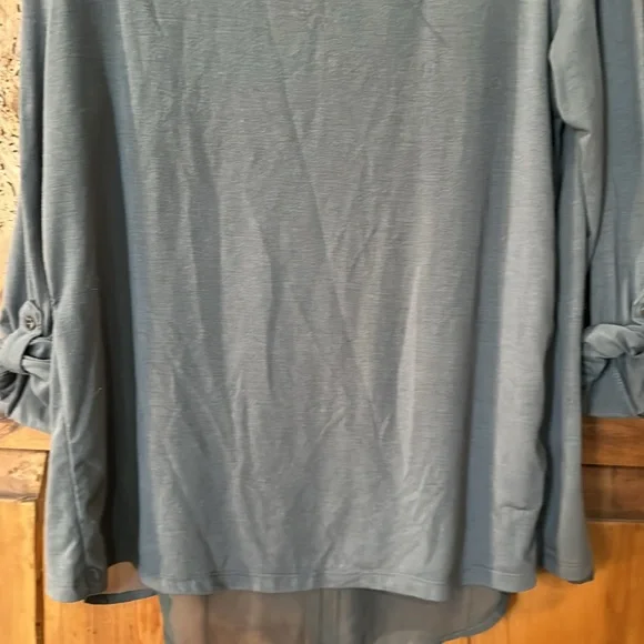 Elbow sleeve length grey top with spilt sheer back. - Picture 3 of 5